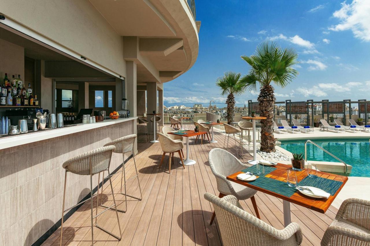 Malta Marriott Resort & Spa St. Julian's Exterior foto The Sky Bar